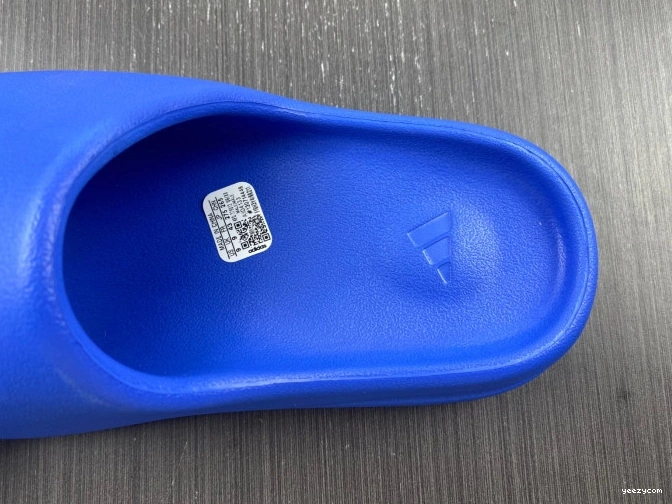 ID4133 Azure Slide Adidas Yeezy 1020